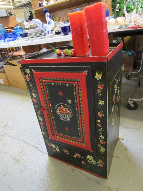 HAND-PAINTED CABINET BY PIPKA