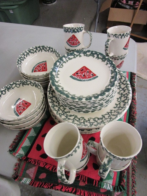 WATERMELON STONEWARE DISHES  WATERMELON BLANKET