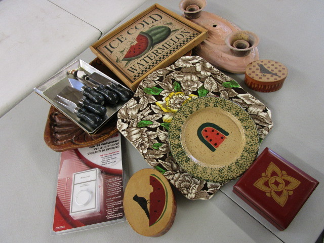 HOUSEWARE ACCESSORY LOT