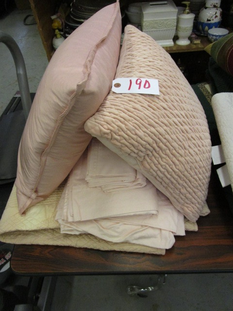 BEDROOM LINENS
