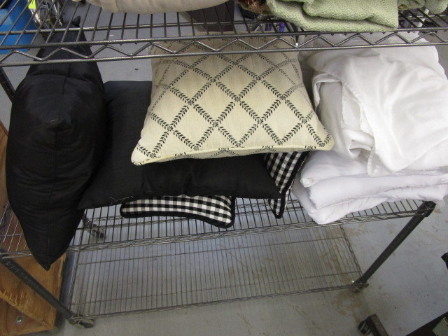 BLANKETS, PILLOWS, LINENS