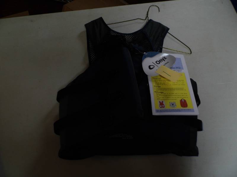 lot 1 image: Lifejacket