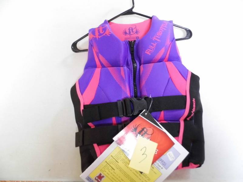 lot 3 image: Lifejacket