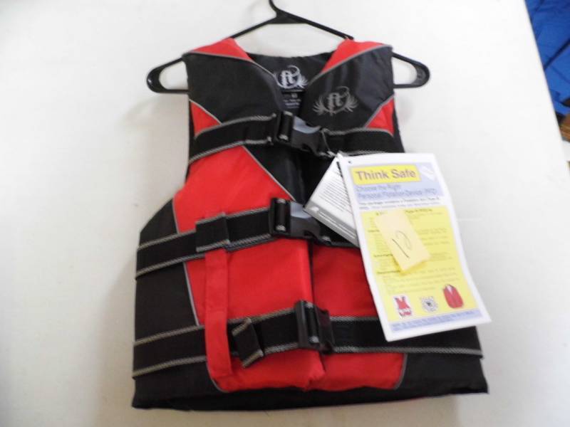 lot 12 image: Lifejacket