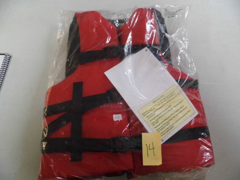 lot 14 image: Lifejacket