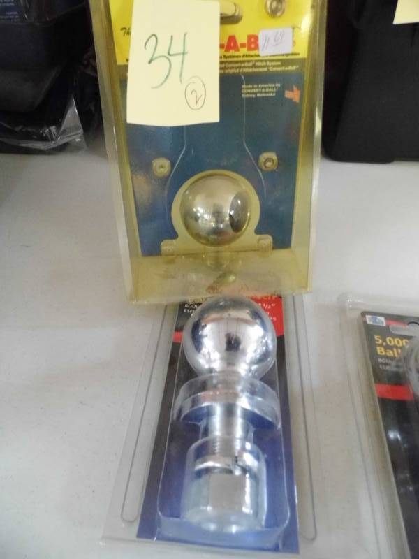 lot 34 image: Ball Hitch