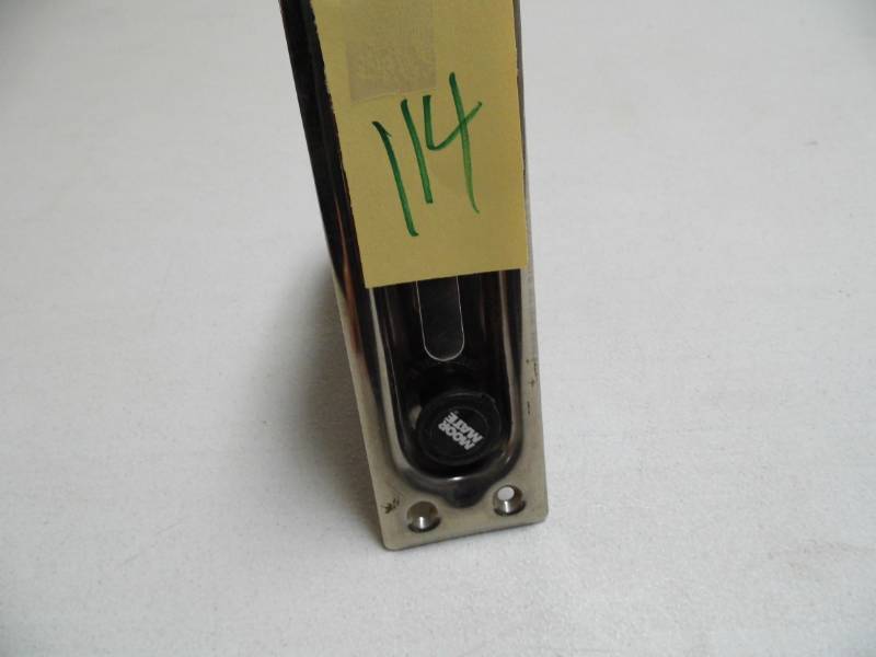 lot 114 image: Moring Line Bracket