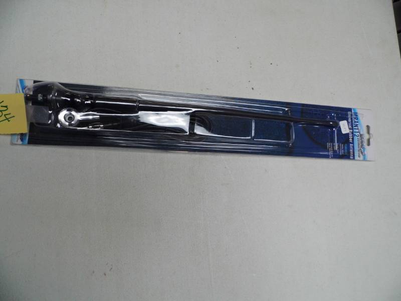 lot 133 image: Universal Rubber Antenna