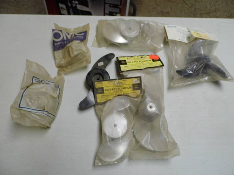 lot 143 image: Assorted Electric Trolling Motor Parts
