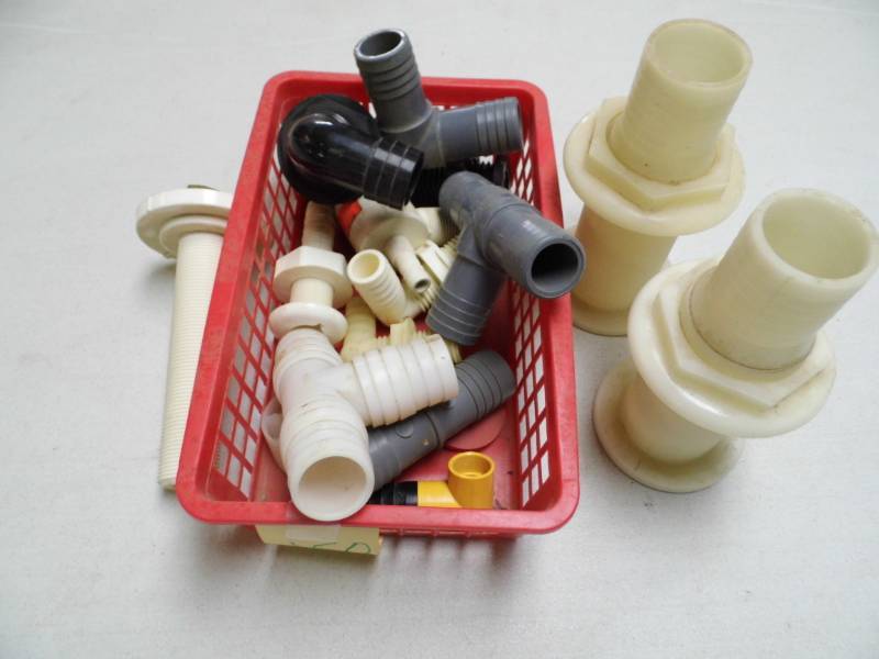 lot 150 image: Assorted Accessories