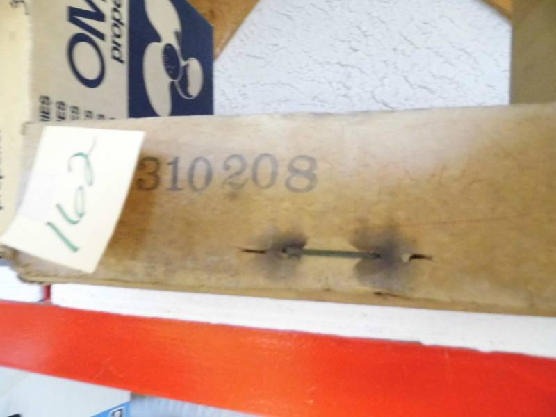 lot 162 image: Johnson Evinrude Propellor