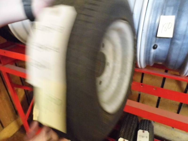 lot 189 image: Tire