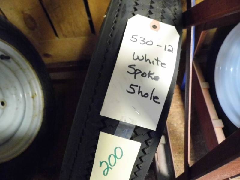 lot 200 image: Tire