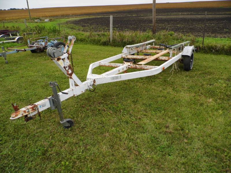 lot 201 image: Snow Boat Trailer
