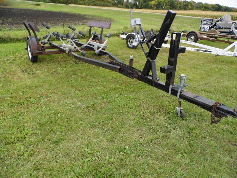 lot 203 image: Roller Trailer