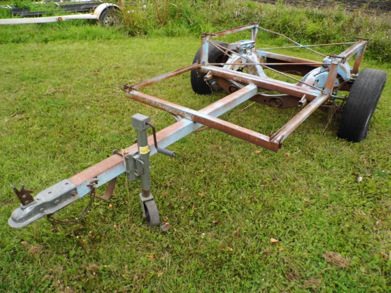 lot 207 image: Homemade Dock Transport Trailer