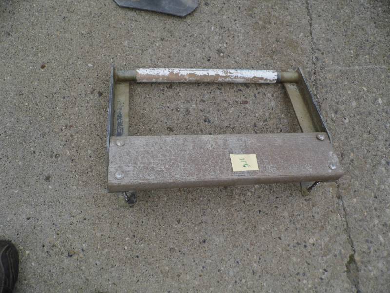lot 210 image: Hewit Motor Stop