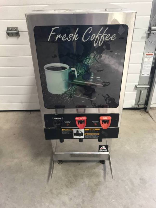 lot 5 image: Commercial Coffee Maker