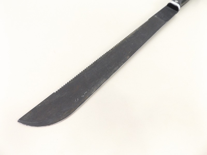 lot 27 image: Vintage ONTARIO US Military 18 Sawback Machete