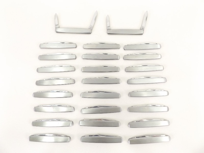 lot 34 image: 26 Vintage New Old Stock Stainless Pocket Knives