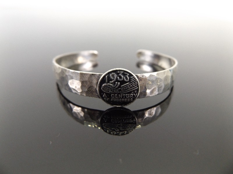 lot 64 image: .925 Sterling Silver 1933 Chicago Worlds Fair Bracelet