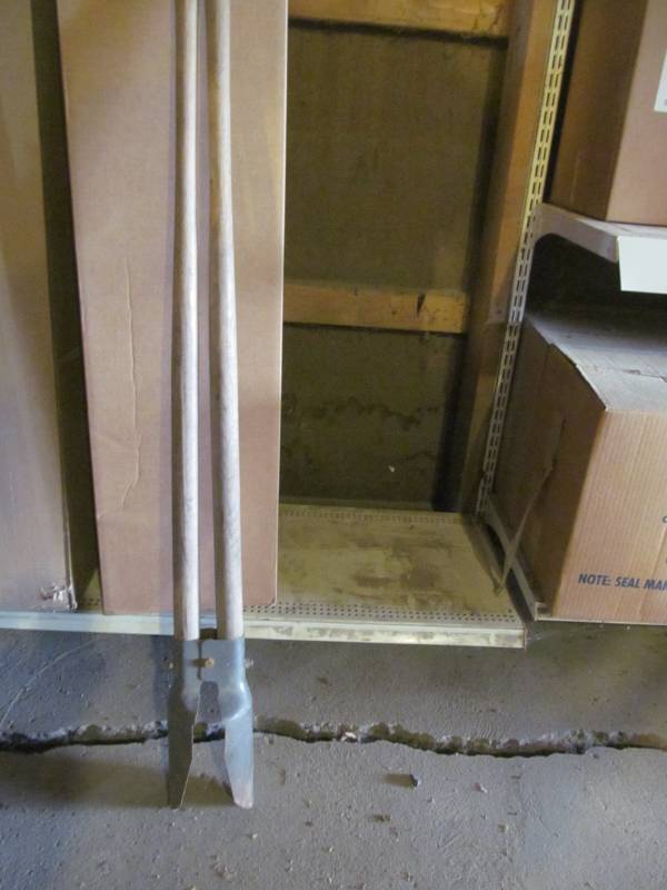 post hole digger