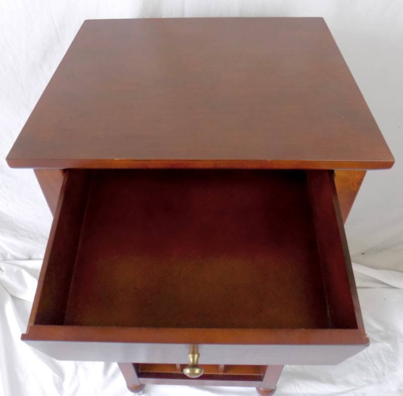 lot 3 image: Beautiful Wooden Wine Rack Mahogany Color - Holds 18 Bottles Of Wine
