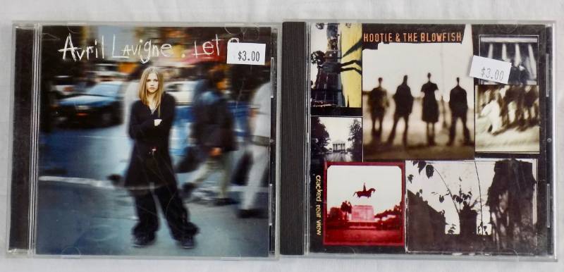lot 18 image: (Qty 30) Rock & Rap CDs