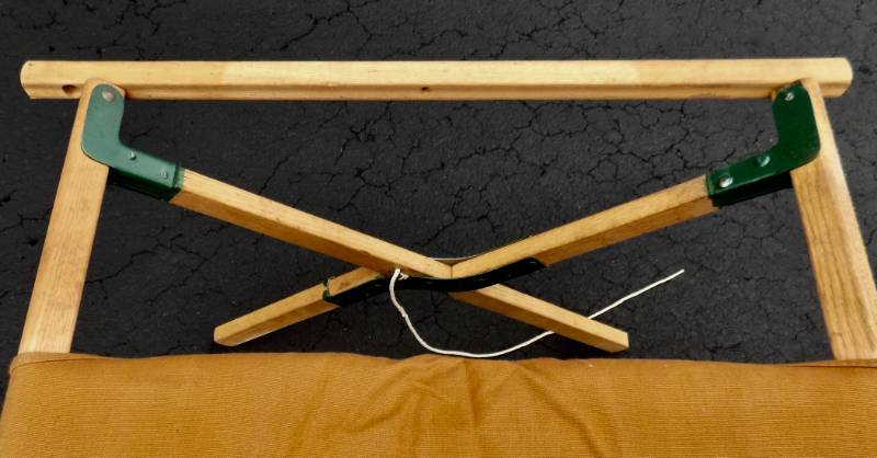 lot 23 image: Vintage Sears Roebuck & Co. Canvas Folding Cot