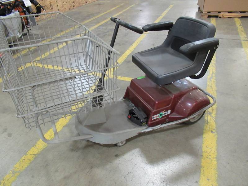 lot 58 image: Non-Working Motorized Shopping Cart - For Parts