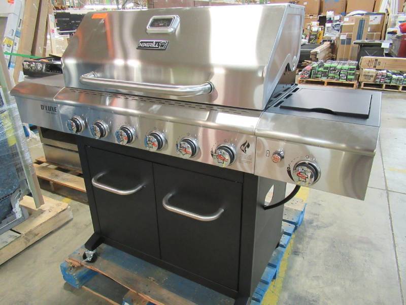lot 2 image: Nexgrill Deluxe 6-Burner Propane Gas Grill in Black with Side Burner 720-0898