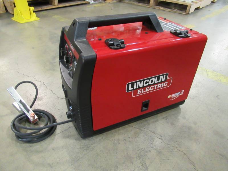 lot 72 image: Lincoln Electric Weld Pak 125 HD Wire-Feed Welder K2513-1