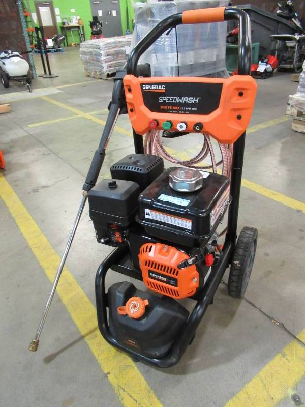 lot 74 image: Generac 3200 psi 2.7 GPM OHV Engine Axial Cam Pump Gas Pressure Washer Speedwash