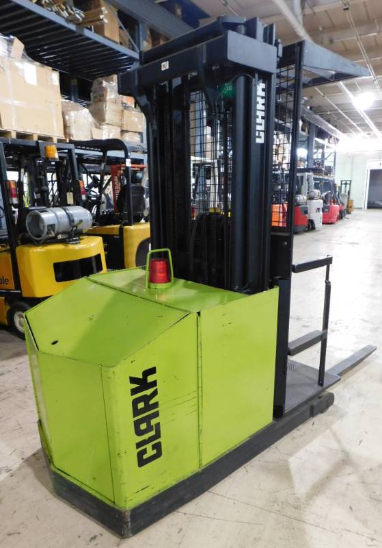 lot 1 image: 3000lb Clark OP15 Order Picker