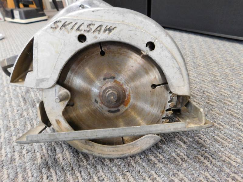lot 40 image: Skilsaw