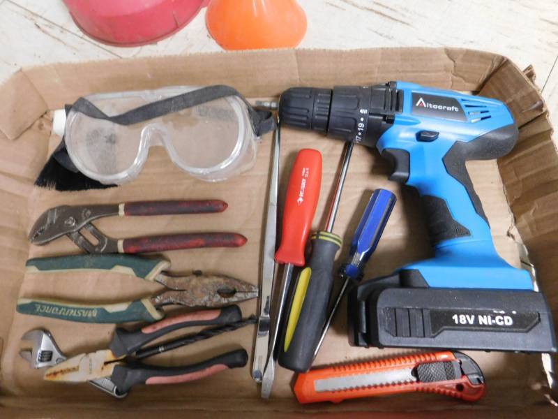 lot 35 image: Misc. Tool Lot
