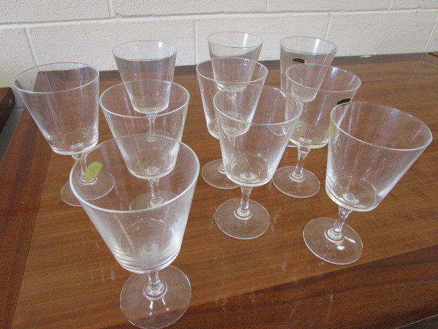 lot 331 image: 10 PIECES OF CRISTAL DARQUES CRYSTAL STEMWARE