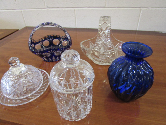 lot 345 image: FINE HANDCRAFTED CRYSTAL  CUT GLASS