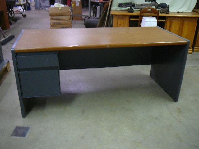Steel Desk Wood Grain Top