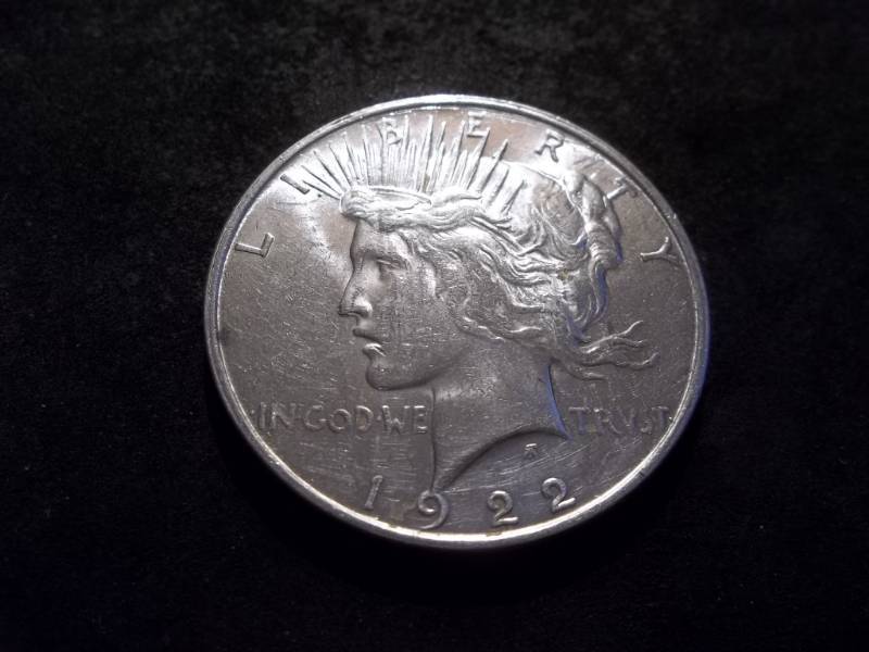 1922 D  Silver Peace Dollar