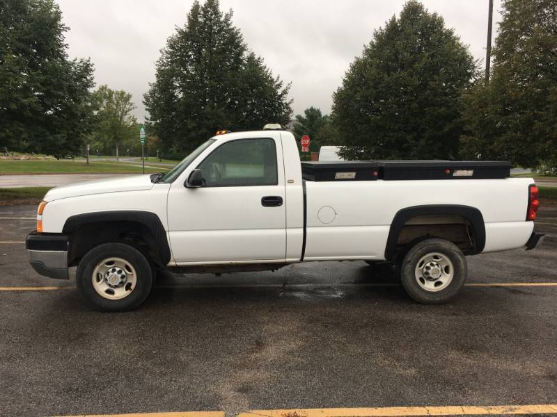 2005 CHEVY SILVERADO PICKUP - 2500 - 6.0 LITER VORTEC - (#1554)