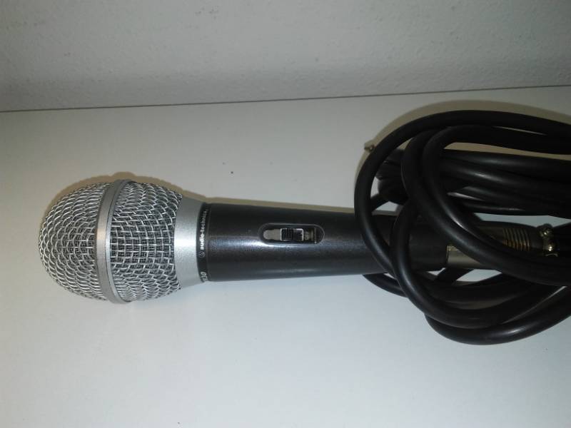 lot 10 image: Audio - Technica handheld microphone.
