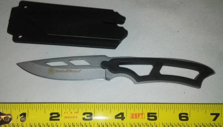 lot 65 image: Smith & Wesson knife with polycase.