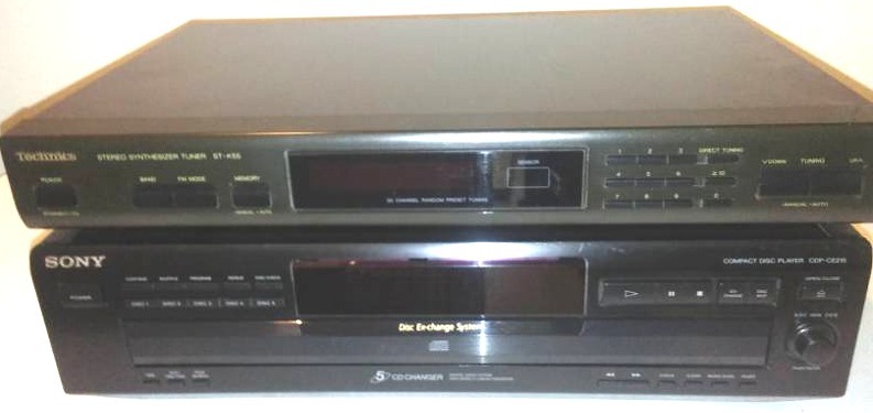 lot 86 image: Sony 5 disc changer CD, Technics tuner.