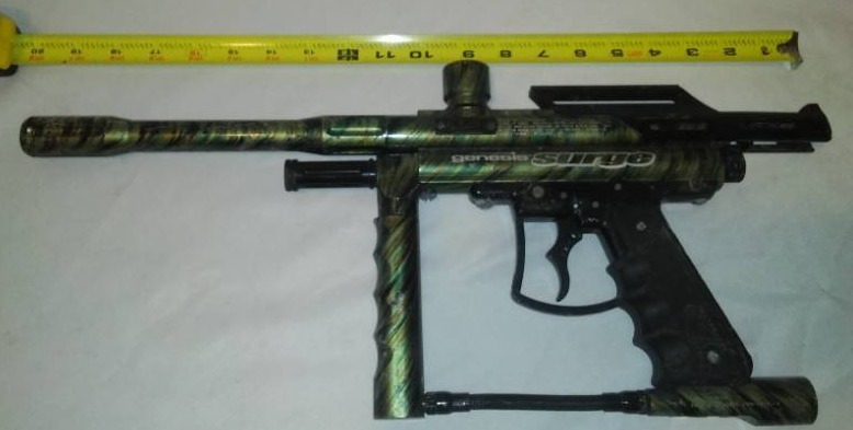 lot 121 image: Genesis surge paint ball gun, 20 in.