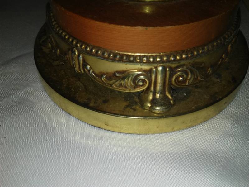 lot 134 image: 3 lights and more.