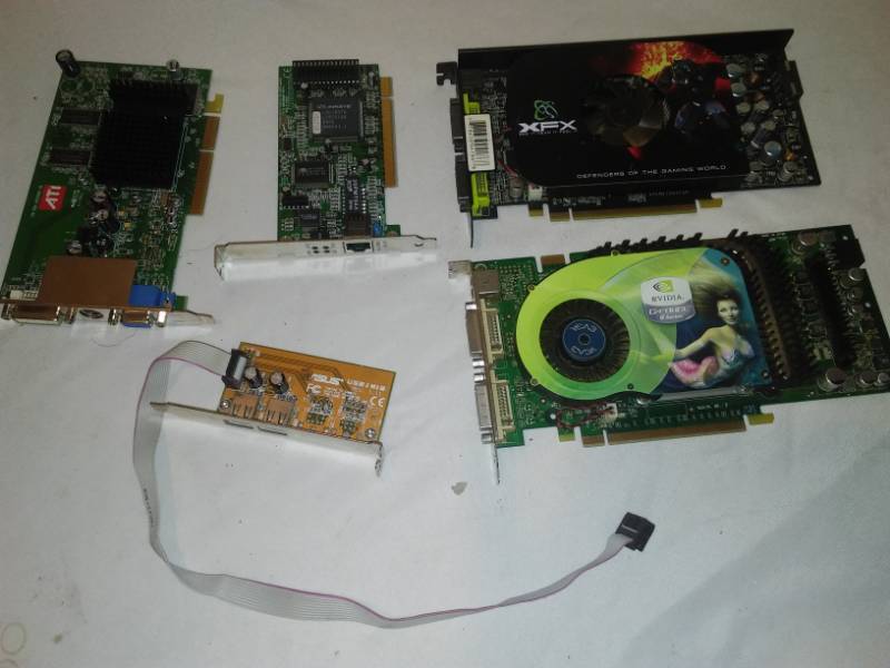 lot 147 image: Computer boards.