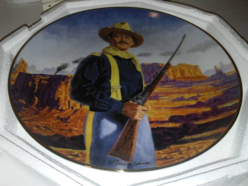 lot 166 image: 2 John Wayne plates. Spirit of the West, Hero of the West.