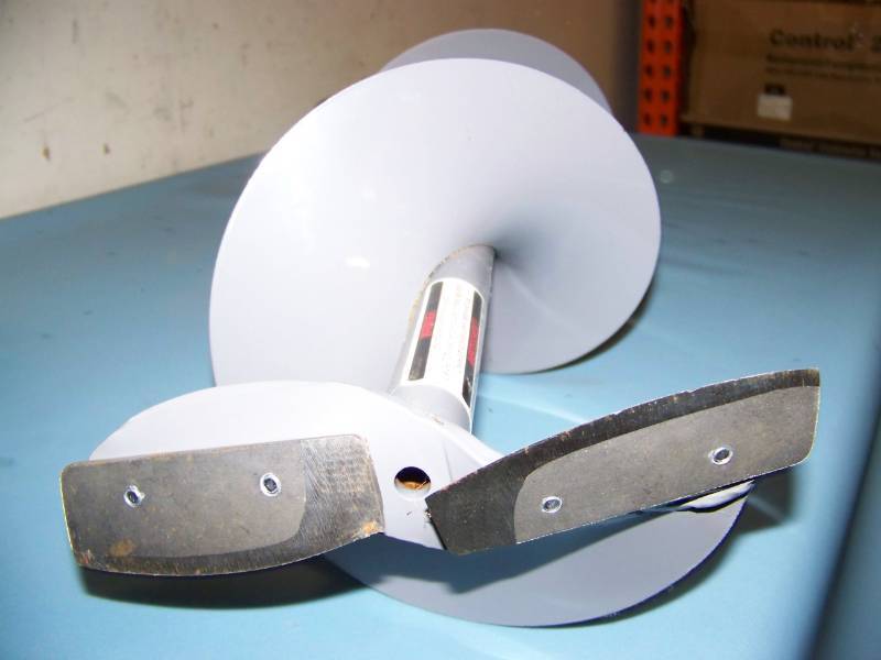 lot 92 image: Frabill, Manual Ice Auger for Drilling Ice Fishing Holes