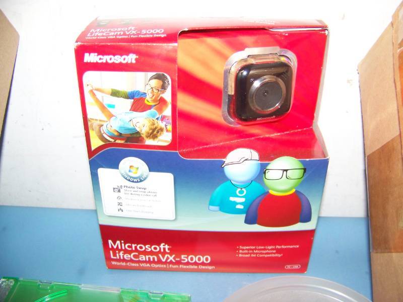 lot 86 image: Miscellaneous Computer  PC Games and Items, Movies, Audio CDs, Device Charger, XBox Games and more